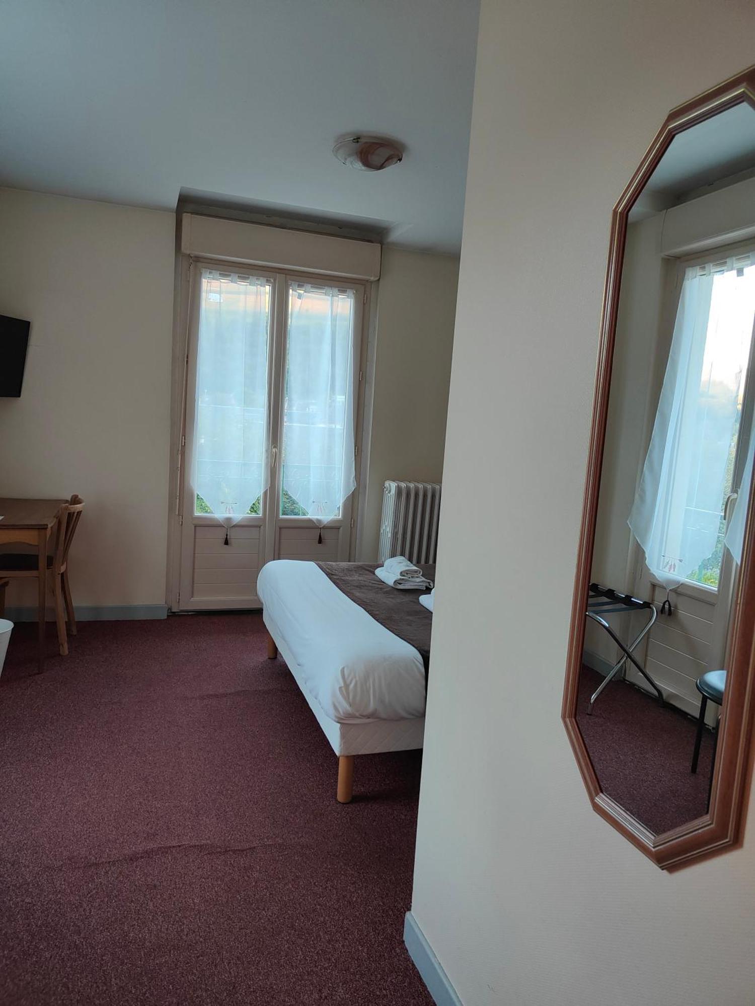 Hotel Au Val Dore La Bourboule Εξωτερικό φωτογραφία