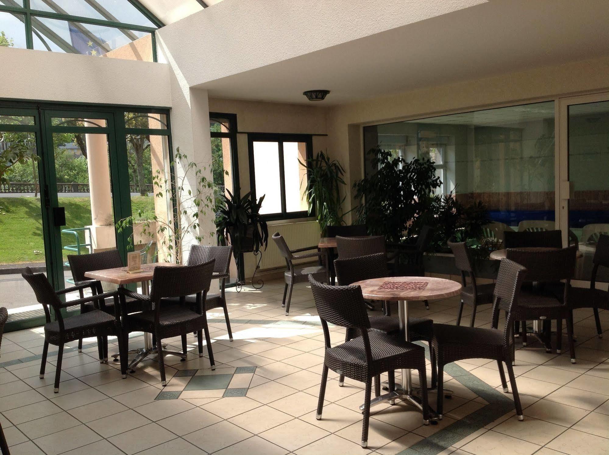 Hotel Au Val Dore La Bourboule Εξωτερικό φωτογραφία