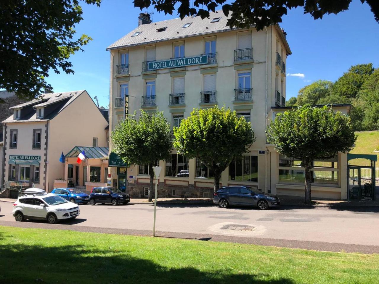 Hotel Au Val Dore La Bourboule Εξωτερικό φωτογραφία