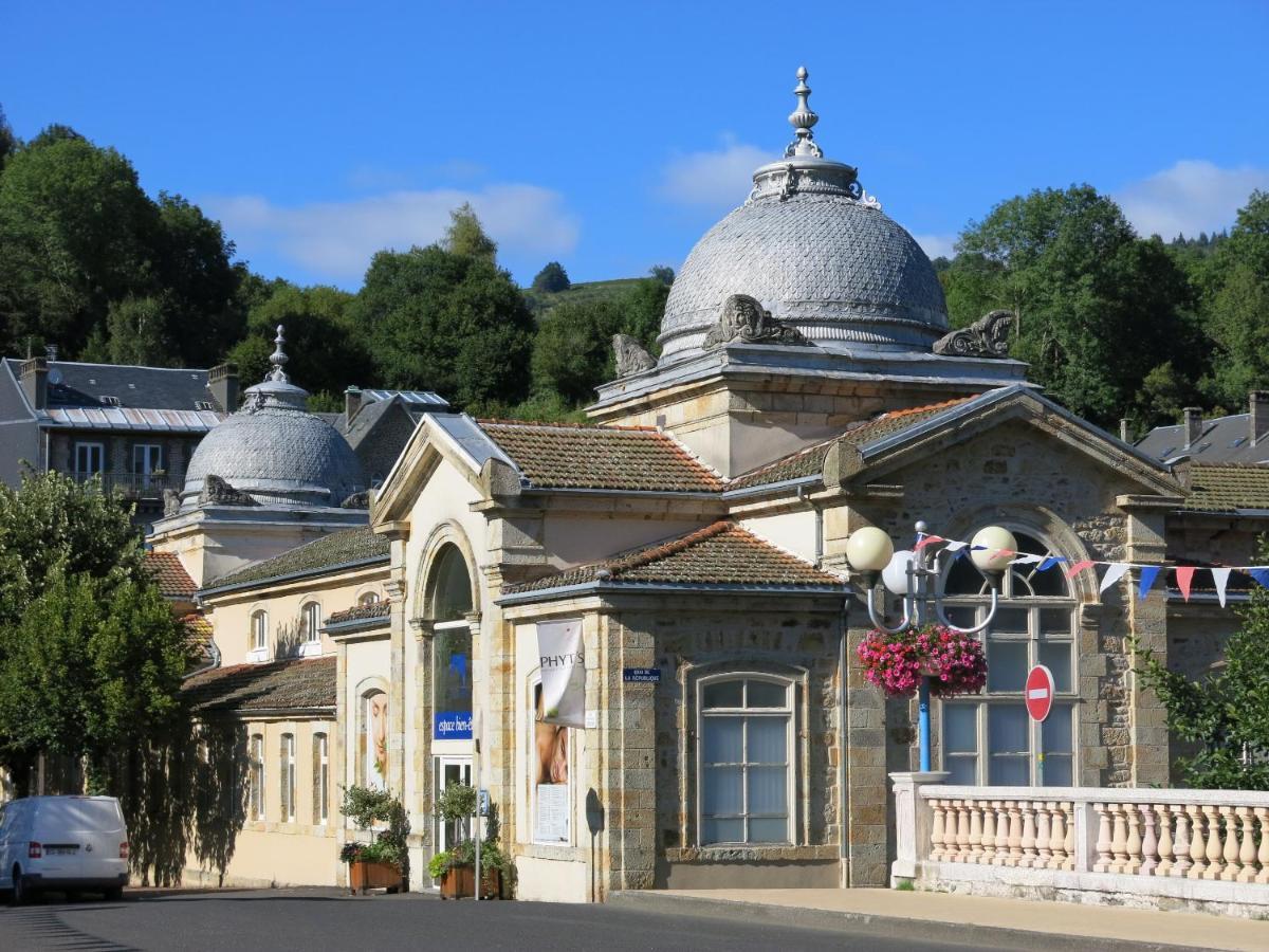 Hotel Au Val Dore La Bourboule Εξωτερικό φωτογραφία